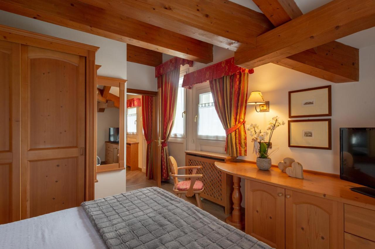 Brunet - The Dolomites Resort Fiera Di Primiero Esterno foto