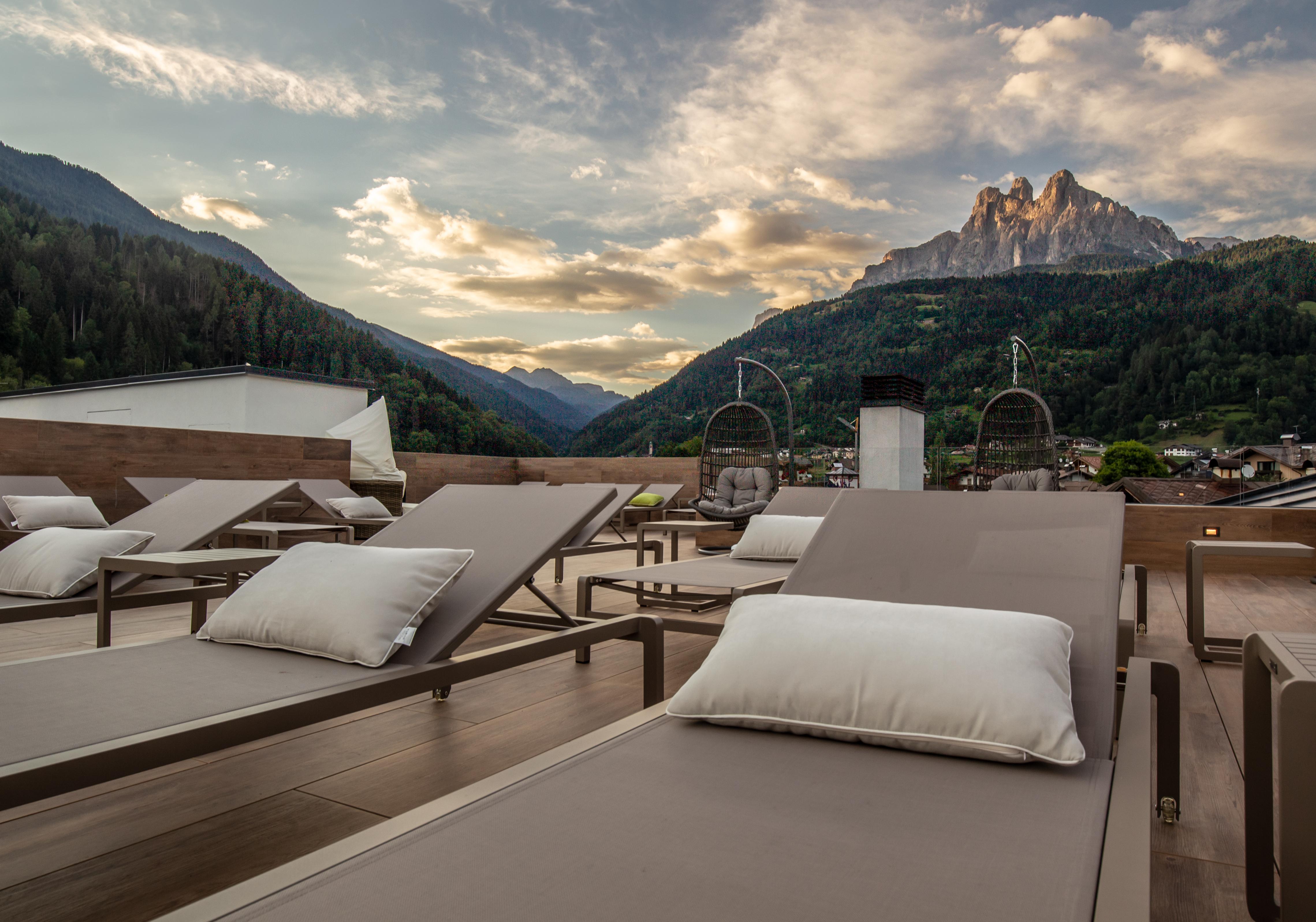 Brunet - The Dolomites Resort Fiera Di Primiero Esterno foto