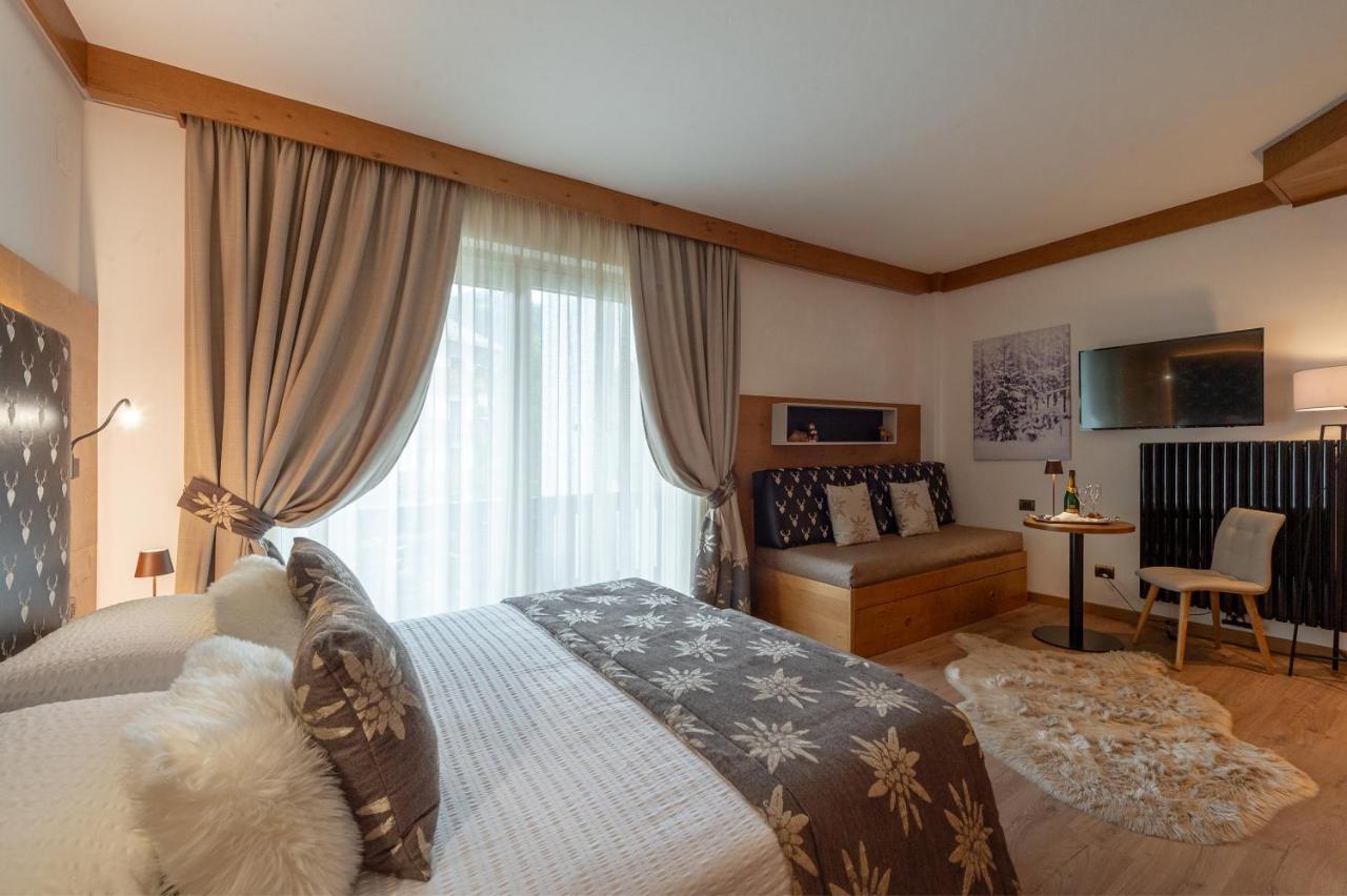 Brunet - The Dolomites Resort Fiera Di Primiero Esterno foto