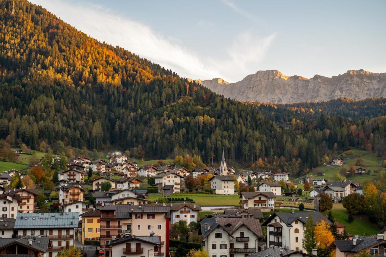 Brunet - The Dolomites Resort Fiera Di Primiero Esterno foto
