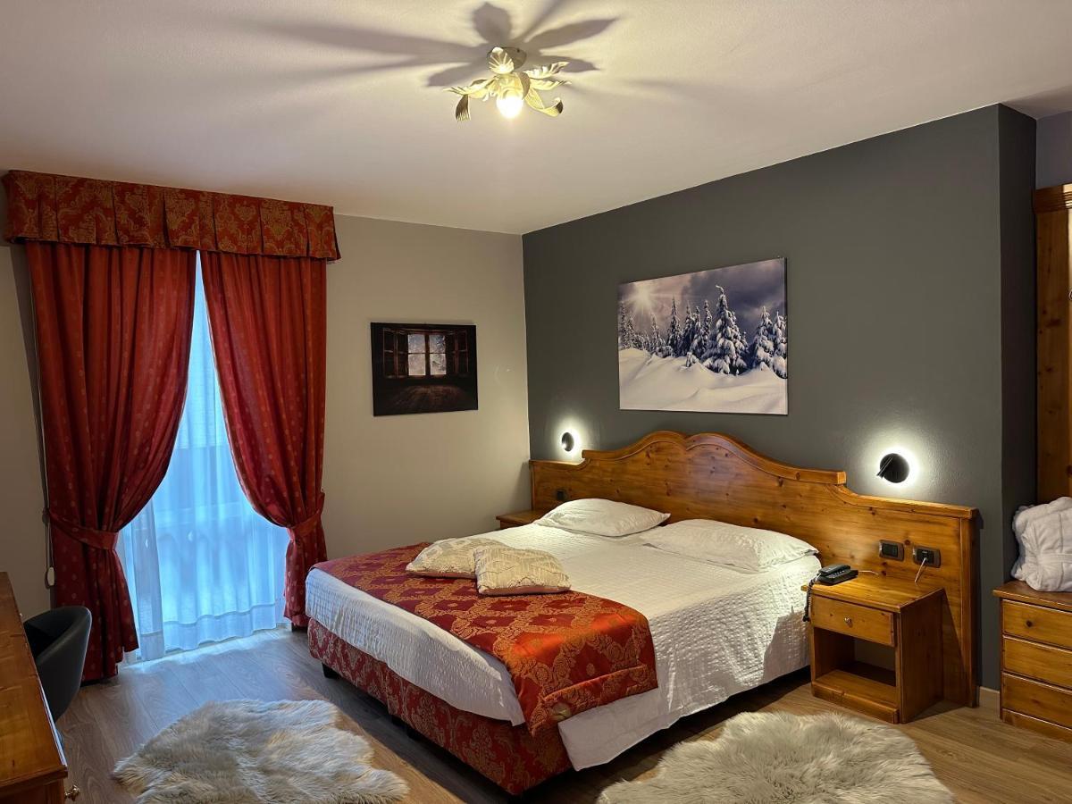 Brunet - The Dolomites Resort Fiera Di Primiero Esterno foto